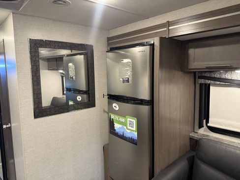 Used 2024 Ford E-450 and Econoline 450 Super Duty w/ Motorhome Prep Package image 48