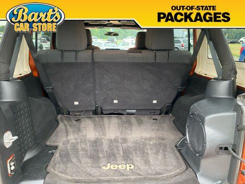 Used 2011 Jeep Wrangler Unlimited Sahara w/ Trailer Tow Group AWD/4WD image 8