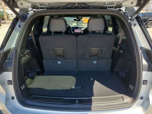 New 2025 Jeep Grand Cherokee L Limited w/ Luxury Tech Group II image 7