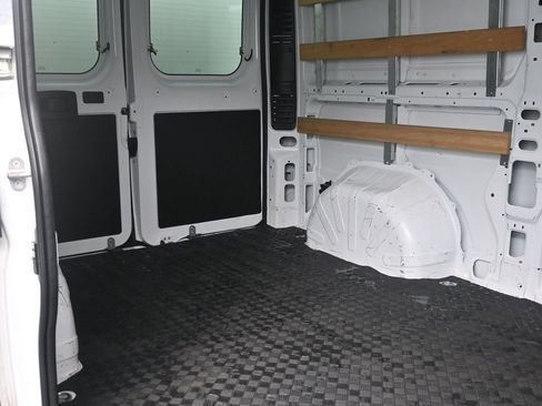 Used 2025 RAM ProMaster 2500 w/ U-Haul Equipment Group FWD image 21
