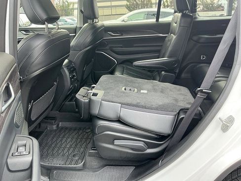 Used 2021 Jeep Grand Cherokee L Limited image 26