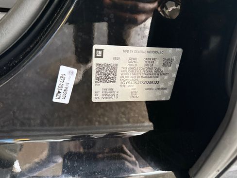 Used 2019 Cadillac Escalade ESV Premium Luxury image 26