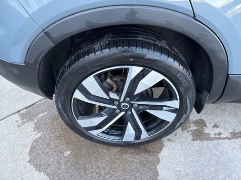 Certified 2023 Volvo XC40 B5 Ultimate w/ Protection Package Premier AWD/4WD image 14