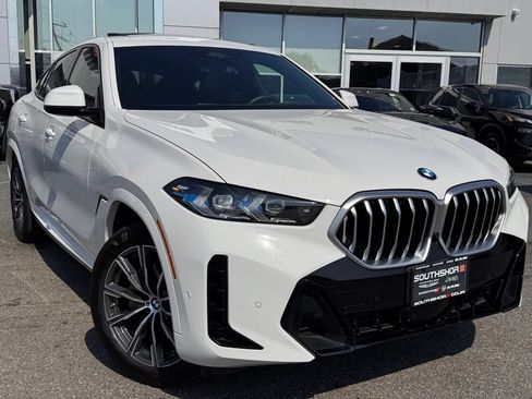 Used 2026 BMW X6 xDrive40i AWD/4WD image 1