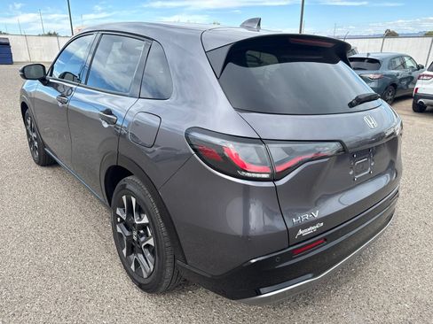 Used 2026 Honda HR-V EX-L image 3