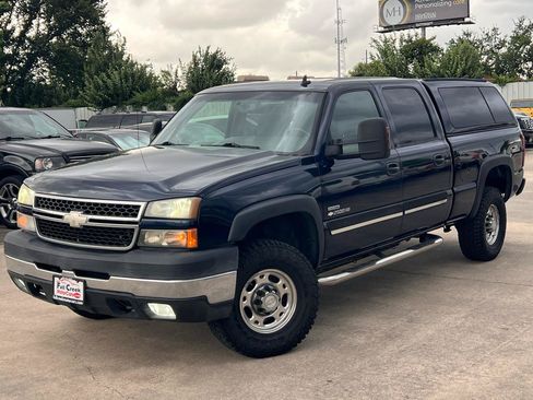 Used 2007 Chevrolet Silverado 2500 LT w/ Heavy-Duty Power Package RWD image 30