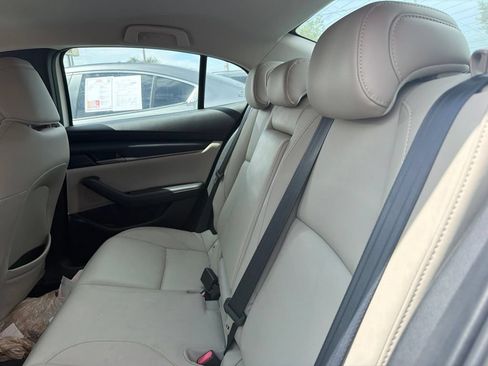 Used 2020 MAZDA MAZDA3 Sedan w/ Select Package FWD image 4