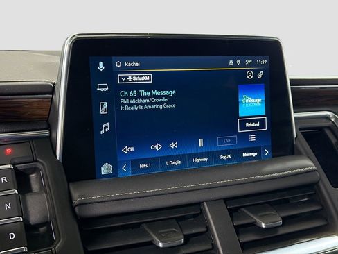 Used 2023 Chevrolet Tahoe Premier AWD/4WD image 17