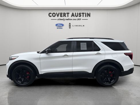 Used 2020 Ford Explorer ST w/ ST Street Pack image 2