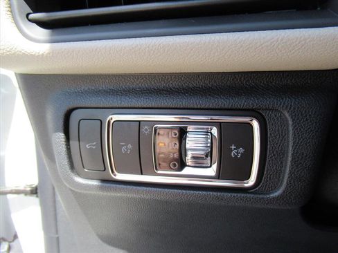 Used 2025 Lincoln Corsair FWD w/ Equipment Group 101A image 21