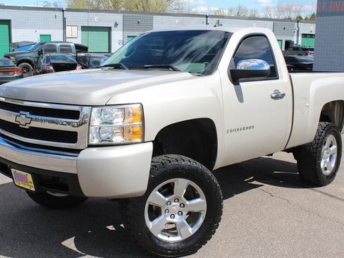 Used 2008 Chevrolet Silverado 1500 W/T w/ Towing Package AWD/4WD image 2