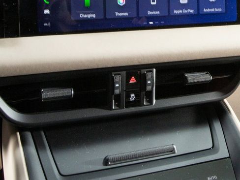 Certified 2024 Porsche Macan Turbo Electric image 24