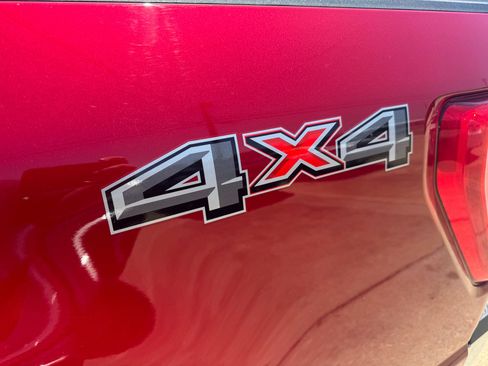 Used 2021 Ford F150 XLT AWD/4WD image 11