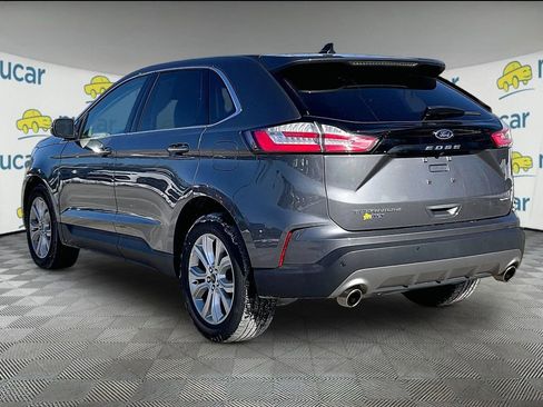Used 2023 Ford Edge Titanium image 4