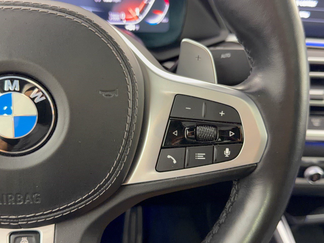Used 2020 BMW X6 xDrive40i w/ M Sport Package AWD/4WD image 19