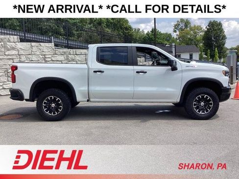 Used 2022 Chevrolet Silverado 1500 ZR2 w/ Technology Package AWD/4WD image 18