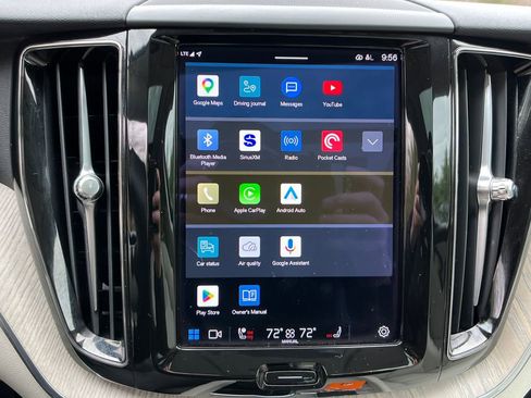 Used 2023 Volvo XC60 B5 Plus w/ Climate Package image 18