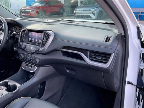 Certified 2024 GMC Terrain AT4 w/ Infotainment Package II AWD/4WD image 18