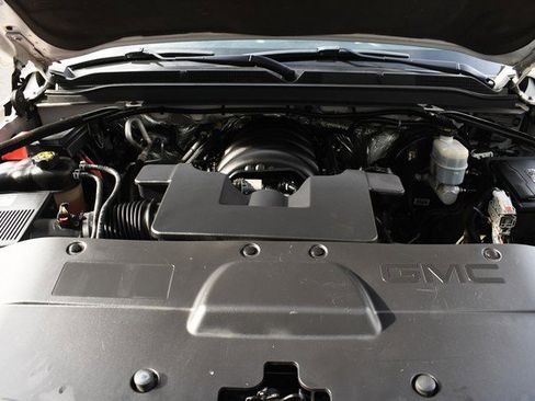 Used 2016 GMC Yukon Denali w/ Open Road Package image 32