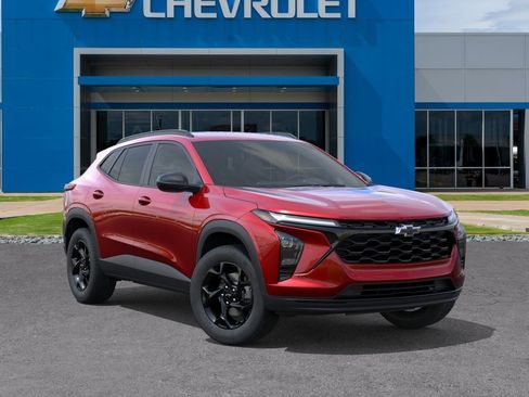 New 2026 Chevrolet Trax LT w/ Driver Confidence Package FWD image 7