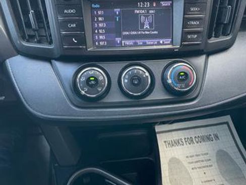 Used 2018 Toyota RAV4 LE w/ All Weather Liner Package image 22