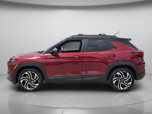 Used 2024 Chevrolet TrailBlazer RS w/ Driver Confidence Package FWD image 3