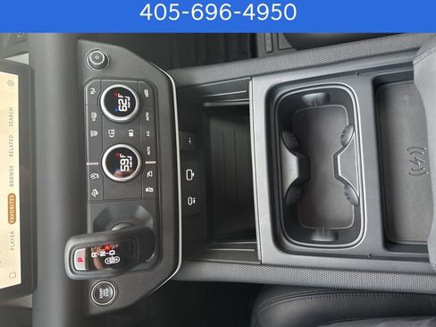 Used 2024 Land Rover Defender 110 S image 33