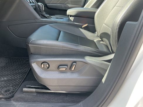 Certified 2023 Volkswagen Atlas SE image 10