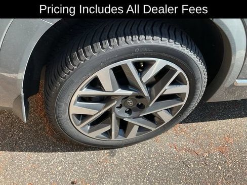 Used 2023 Hyundai Santa Fe Calligraphy FWD image 12