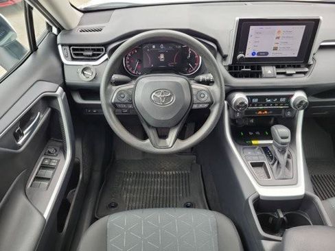 Used 2025 Toyota RAV4 XLE w/ Convenience Package FWD image 16