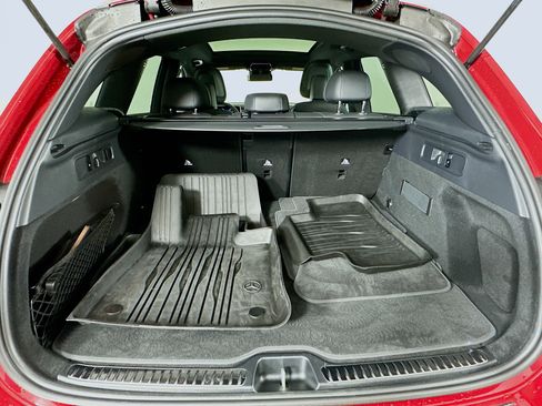 Certified 2026 Mercedes-Benz GLC 300 4MATIC image 33