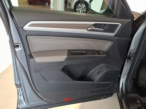 Used 2023 Volkswagen Atlas SEL image 10