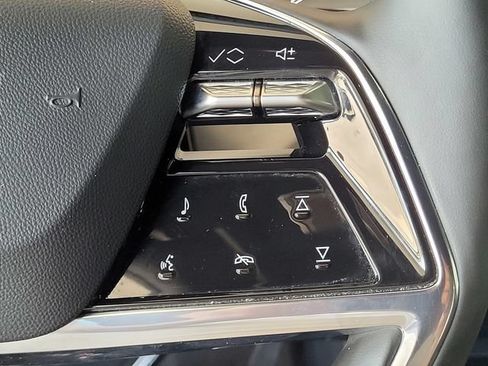 Certified 2026 Cadillac Vistiq Luxury AWD/4WD image 25