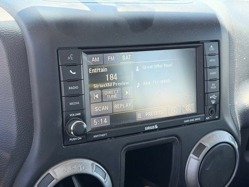 Used 2017 Jeep Wrangler Unlimited Sport w/ Connectivity Group AWD/4WD image 9