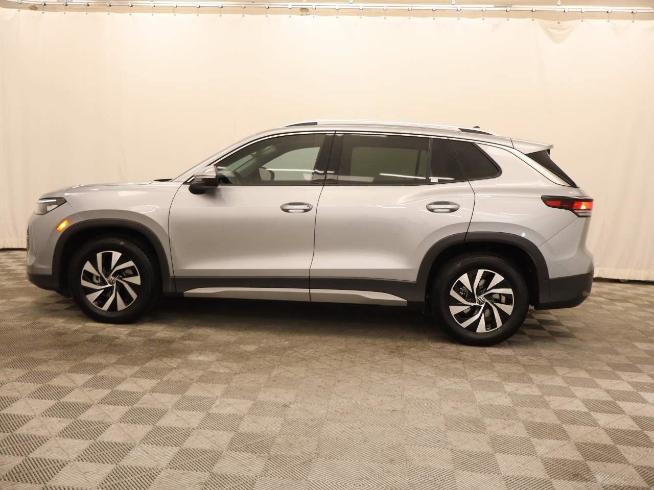 Certified 2026 Volkswagen Tiguan S FWD image 3