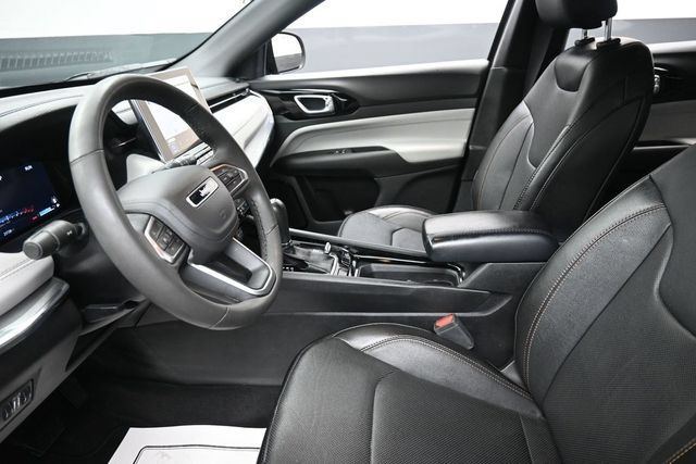 Used 2023 Jeep Compass Limited w/ Elite Group AWD/4WD image 16