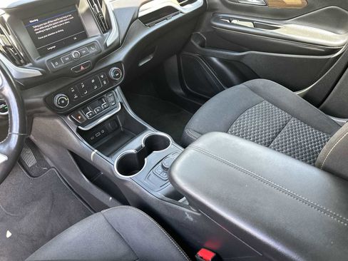 Used 2020 GMC Terrain SLE FWD image 21