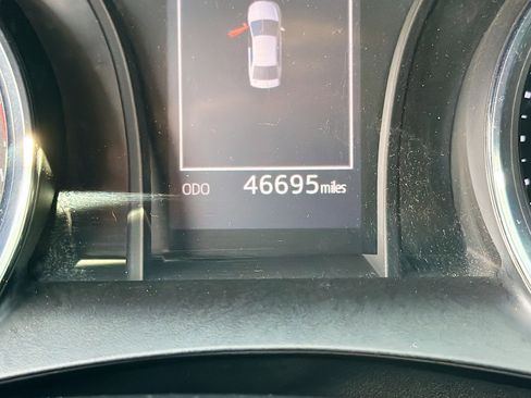 Used 2019 Toyota Camry LE FWD image 37