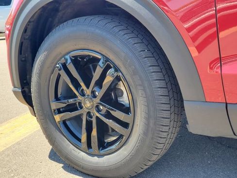 Used 2020 Ford Explorer XLT w/ Equipment Group 202A AWD/4WD image 34
