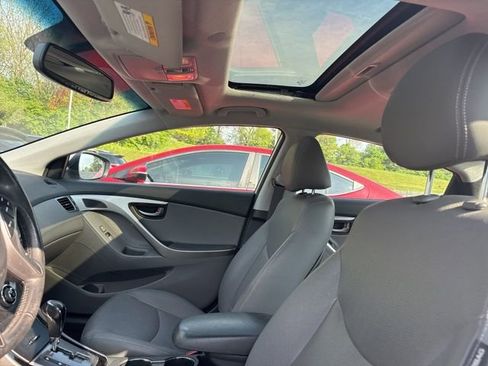 Used 2013 Hyundai Elantra Limited FWD image 10