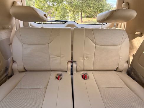 Used 2018 Lexus LX 570 4WD w/ Luxury Package image 43