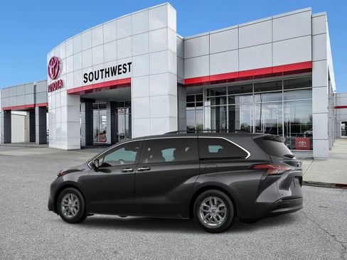 New 2025 Toyota Sienna XLE image 5