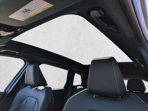 Used 2025 BMW X3 xDrive30i w/ Premium Package image 16