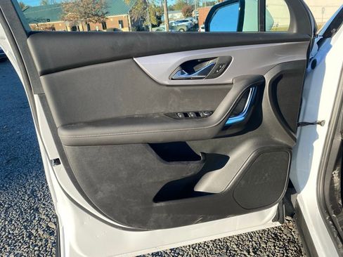 New 2025 Chevrolet Blazer LT w/ Driver Confidence Package FWD image 8