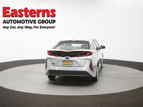 Used 2018 Toyota Prius Prime Advanced FWD image 36