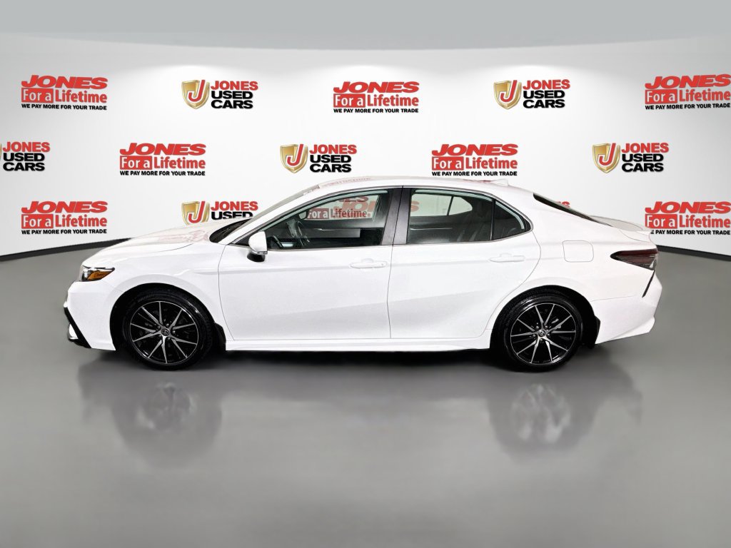 Certified 2024 Toyota Camry SE FWD image 13