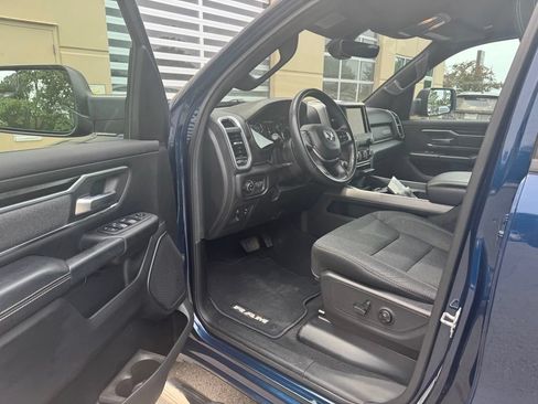 Used 2019 RAM 1500 Big Horn AWD/4WD image 2