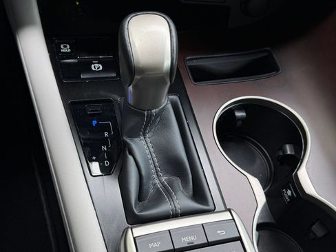 Certified 2022 Lexus RX 350 FWD w/ Premium Package image 18