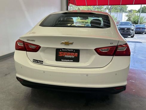 Used 2025 Chevrolet Malibu LT FWD image 4