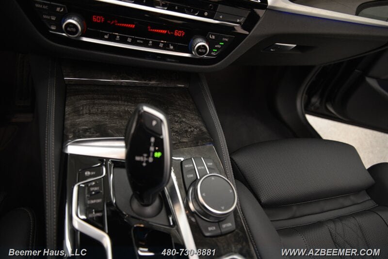 Used 2023 BMW 530i w/ M Sport Package RWD image 39
